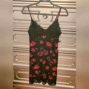 I.N.C. Ladies Night Dress Black with Peony Size M Brand new with tags